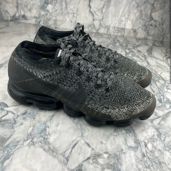 Men's Black Nike Vapormax Size 9.5 - Picture 1 of 7